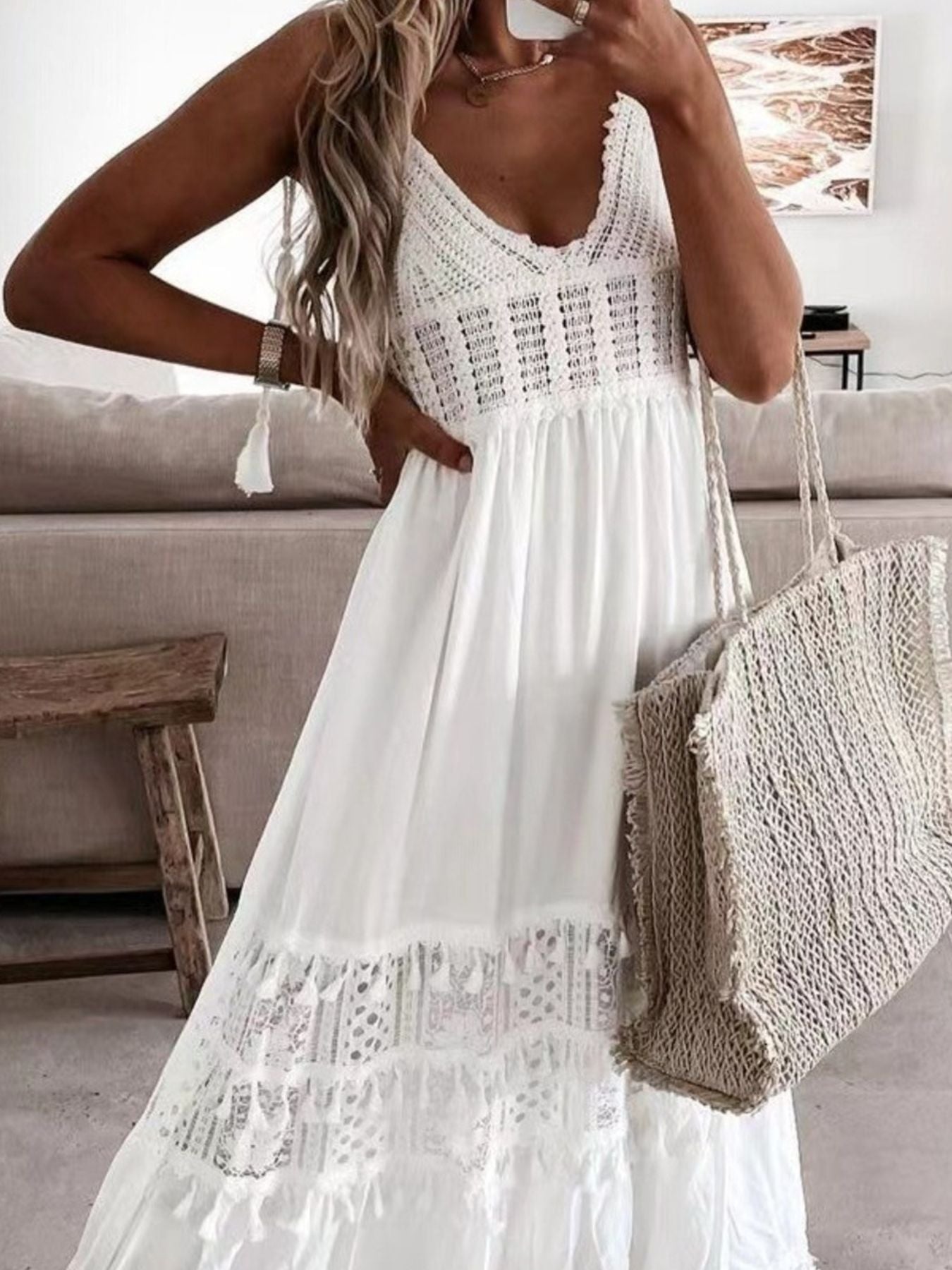 Vestido Maxi Bohemio Alma con Crochet y Borlas, vista adicional 7